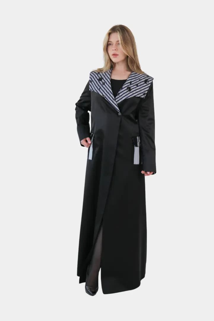 The Queen B Cape — alternate view